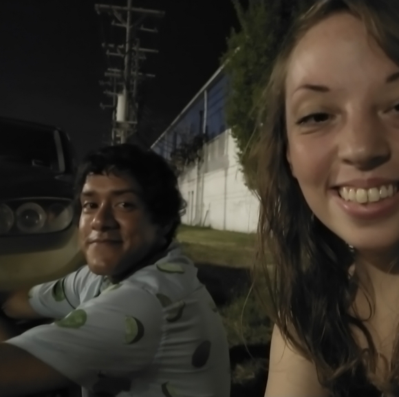 Meet your Posher, Megan - Picture 3 of 3